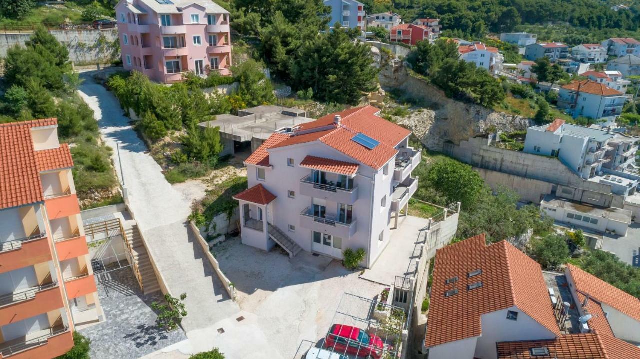 Apartmani Ticinovic Omiš Exteriör bild