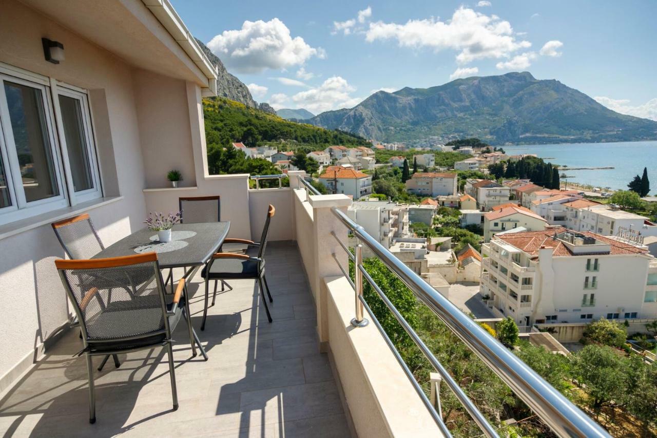Apartmani Ticinovic Omiš Exteriör bild