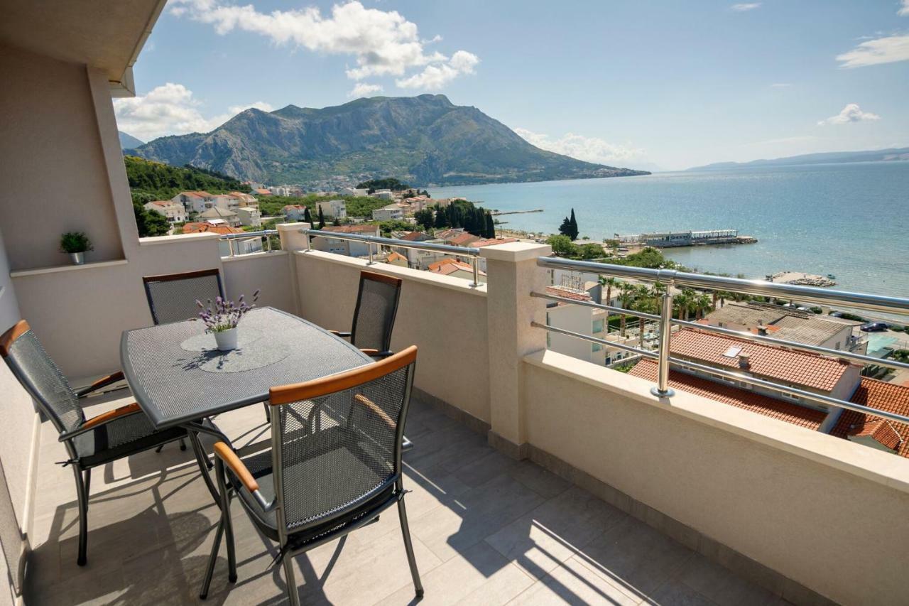 Apartmani Ticinovic Omiš Exteriör bild