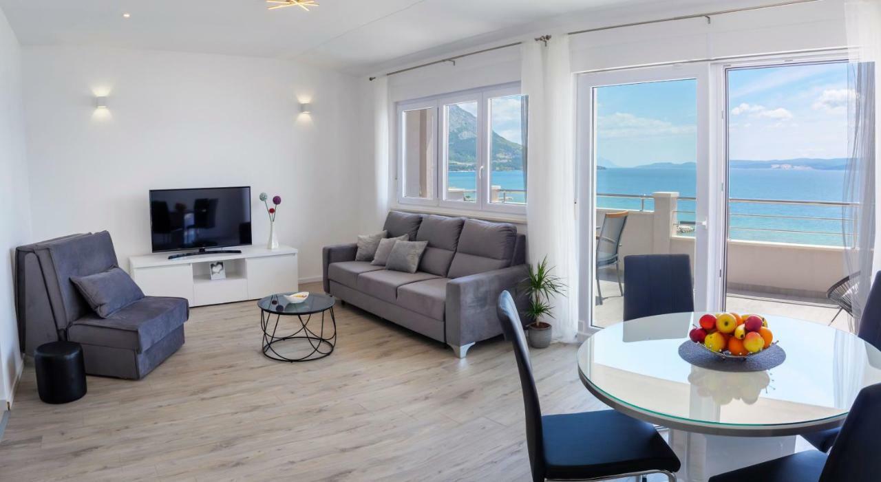 Apartmani Ticinovic Omiš Exteriör bild