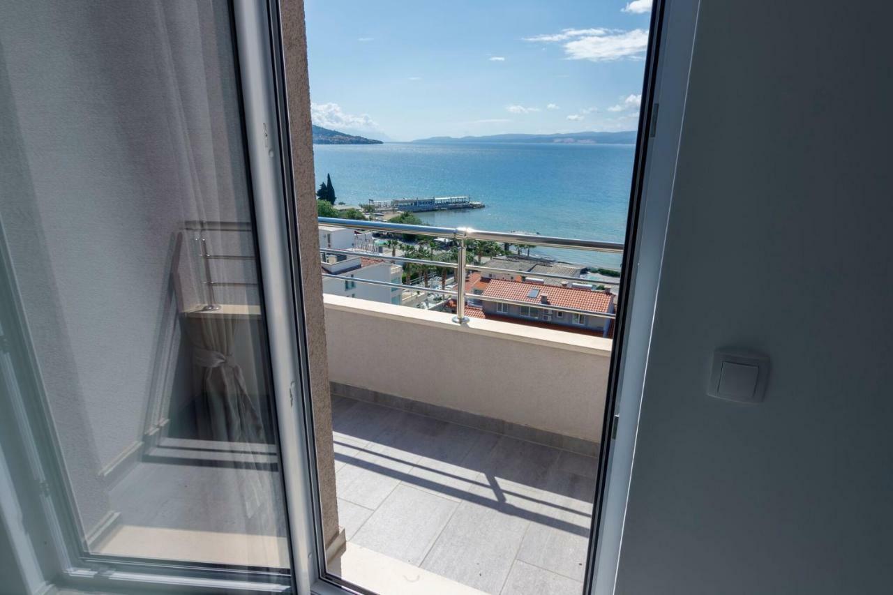 Apartmani Ticinovic Omiš Exteriör bild