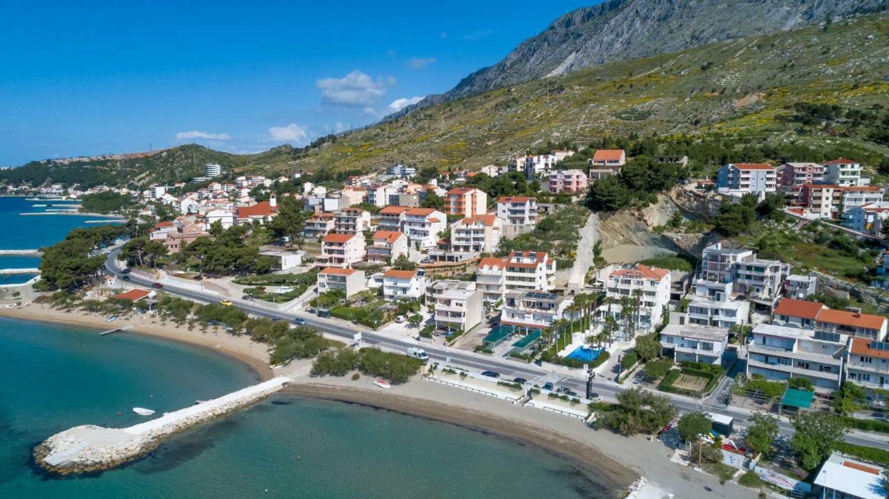 Apartmani Ticinovic Omiš Exteriör bild