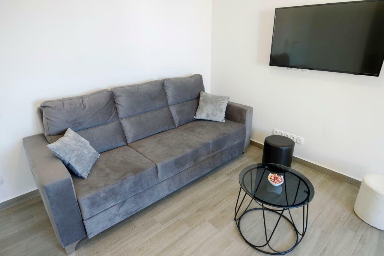 Apartmani Ticinovic Omiš Exteriör bild
