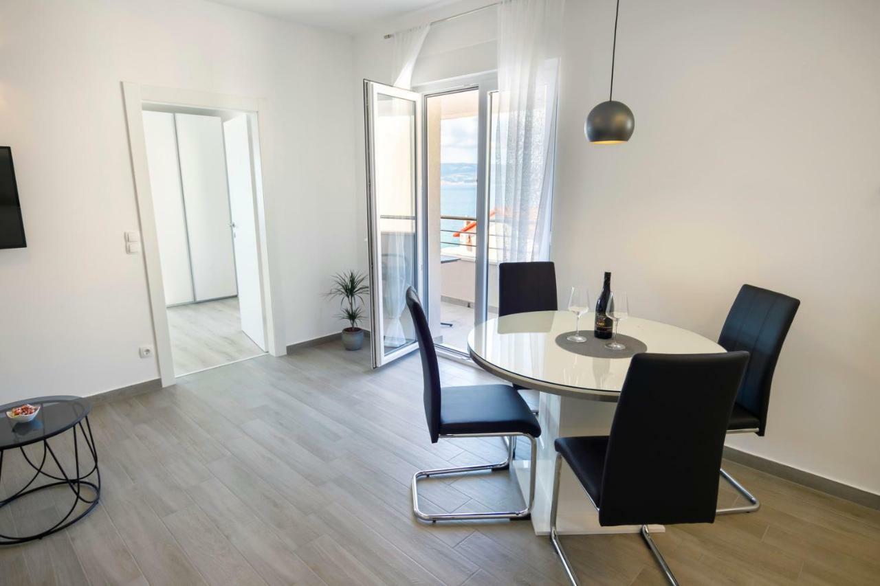 Apartmani Ticinovic Omiš Exteriör bild